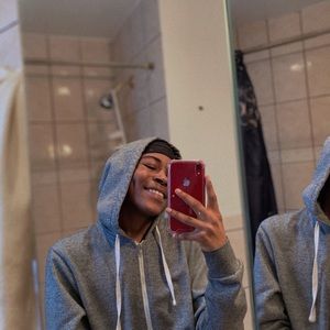 Meet your Posher, Reggie